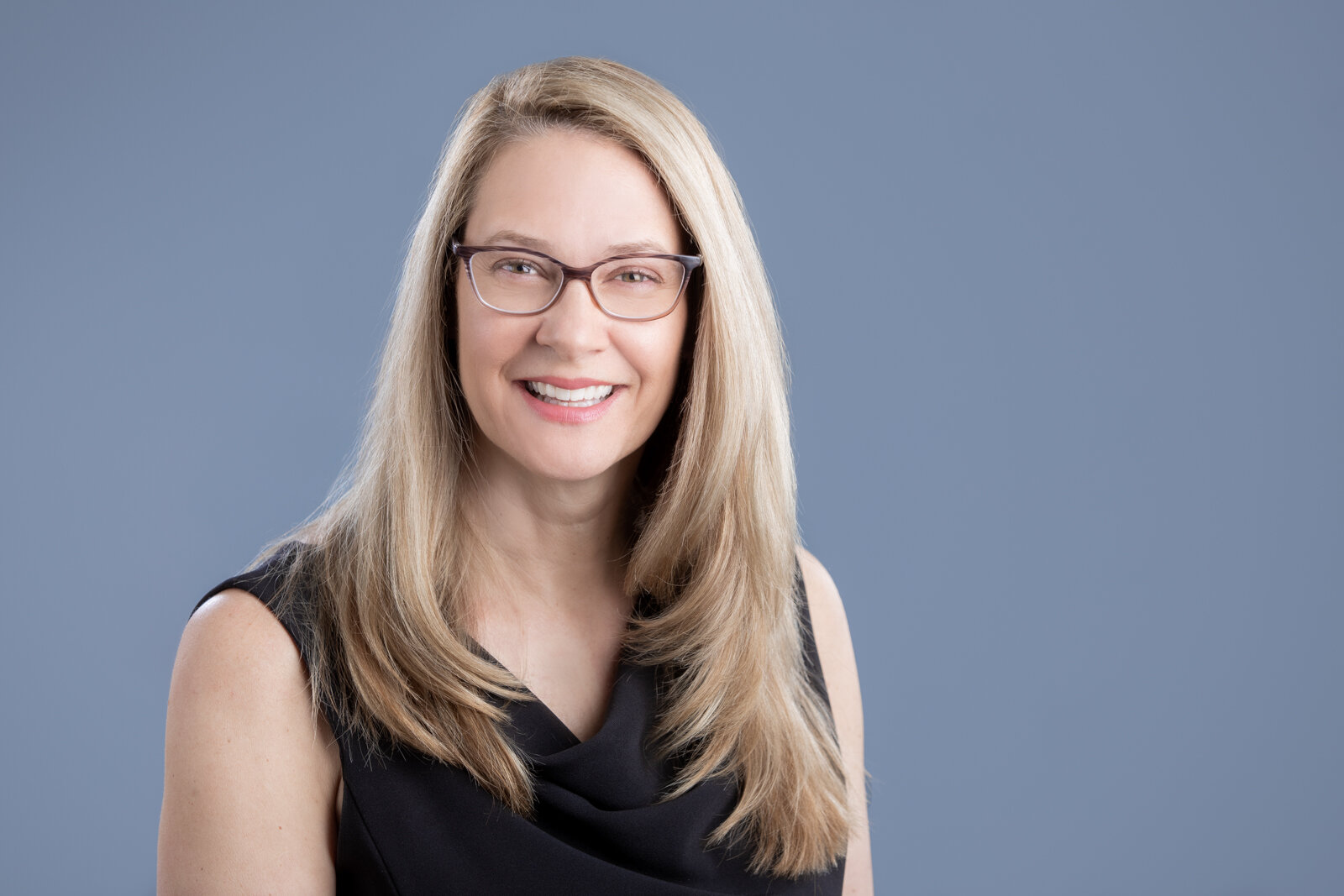 Lisa Berreth Represent Your Business The Right Way With A Professional Headshot