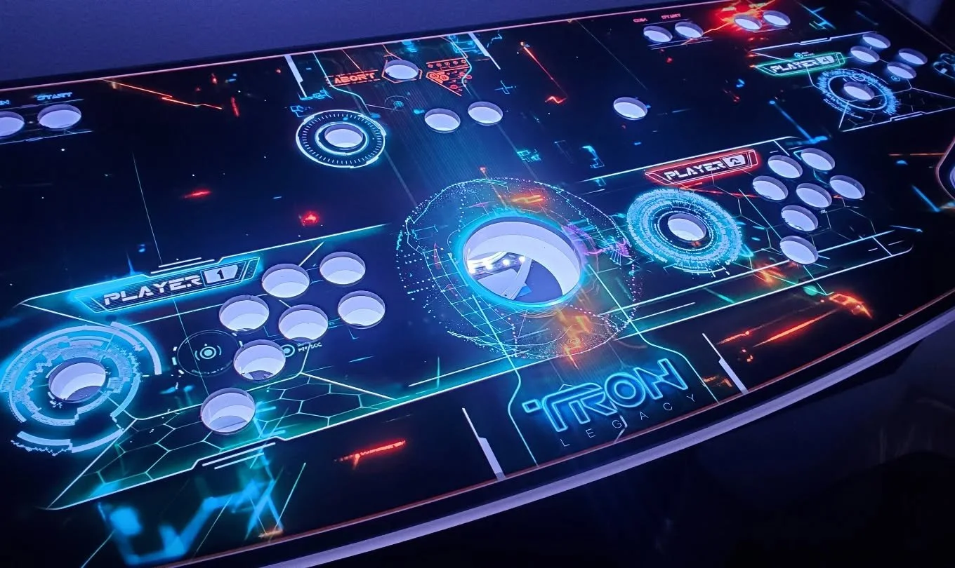 Another UI style Tron cp coming. This one has some UI style side art too.