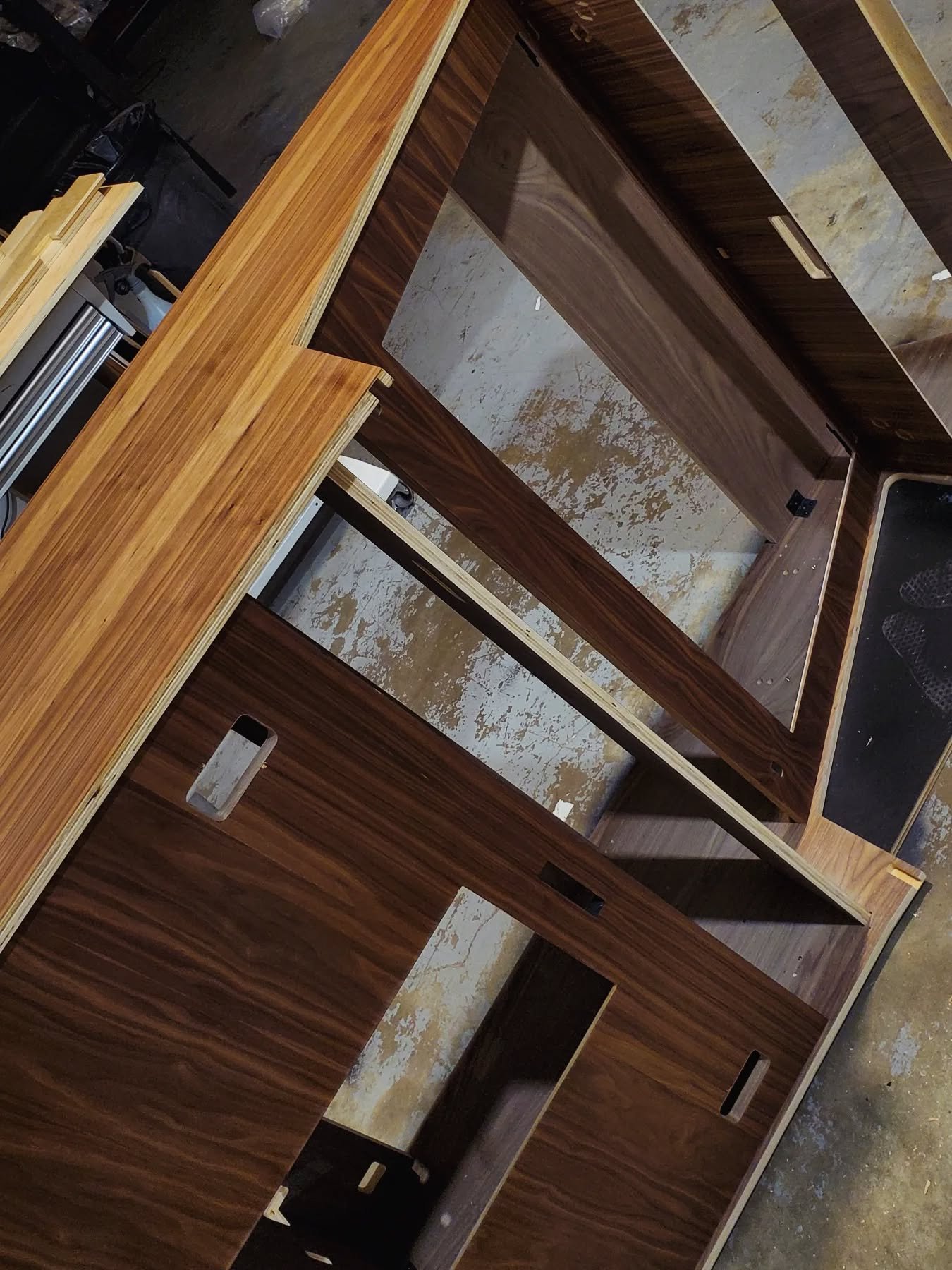 Special walnut cabinet coming up. This one is gonna be classy 👌