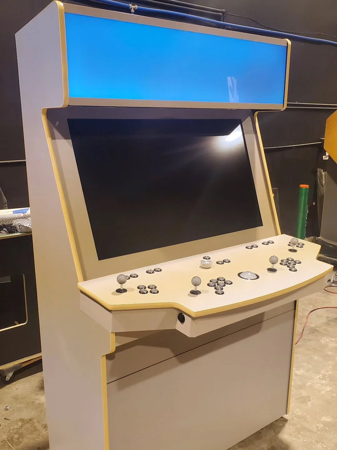 This is the cab we did for Andrew Bozworth "Boz", the Meta CTO. We got this order through a design firm that was doing some work for him. Minimalistic look, meant to resemble a desert sunset gradient.