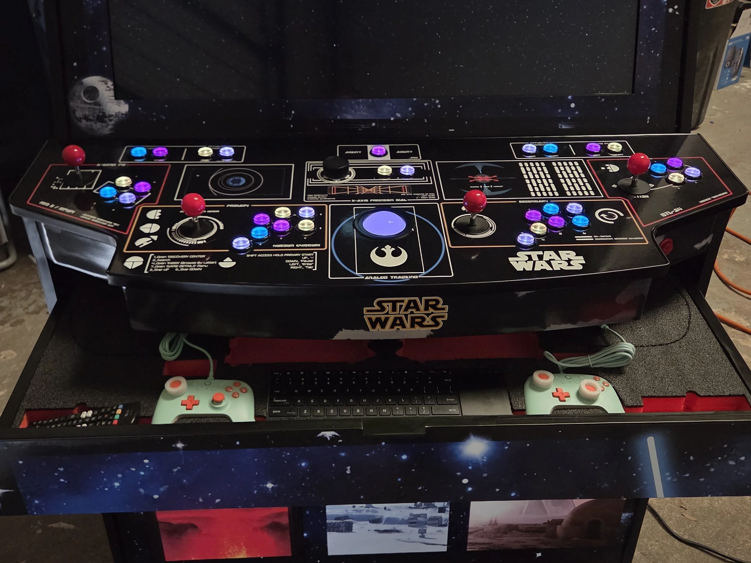 Star Wars PRO Arcade Paradox Drawer open.jpg