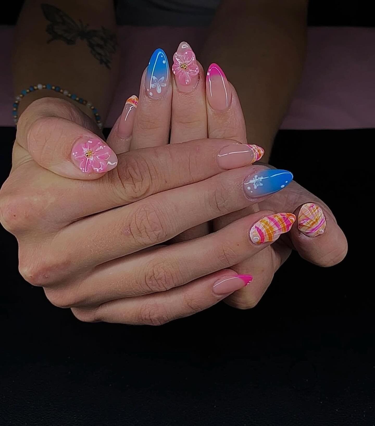 Good nails are a 📞 away! Call us or book directly through @nailsby.alenamarie to get an appointment! #fringesalonandbeautylounge #bloomingtonilsalon #bloomingtonilnailtech #bloomingtonilnails #bloomingtonilstylist