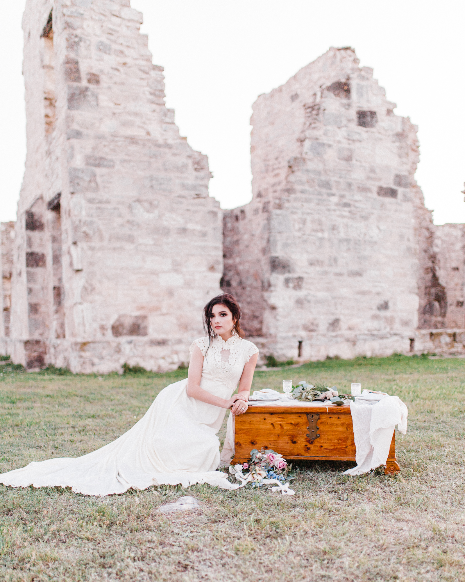 old world bridal session web-66.jpg