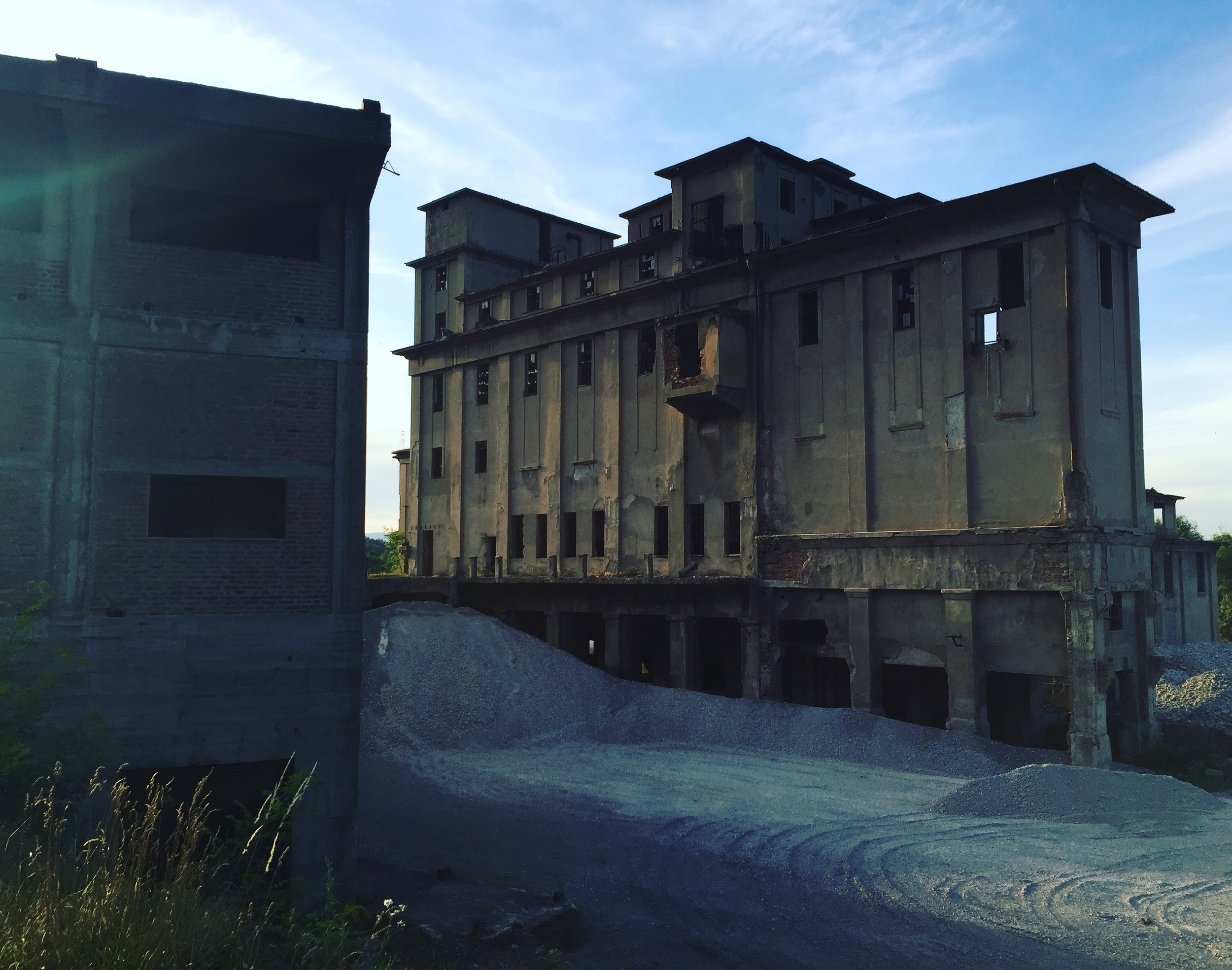 Abandoned buildings along the way.