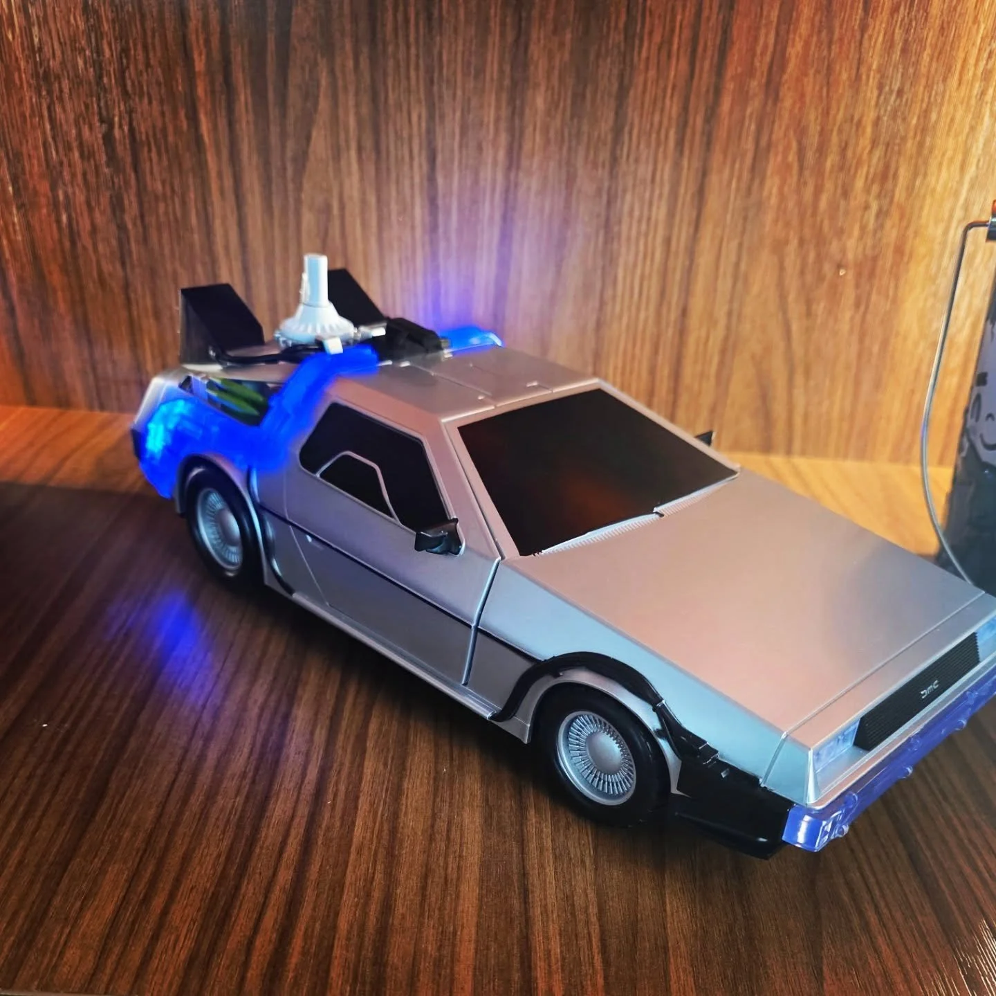 @amc had a #backtothefuture Delorian popcorn bucket for sale!?!?!