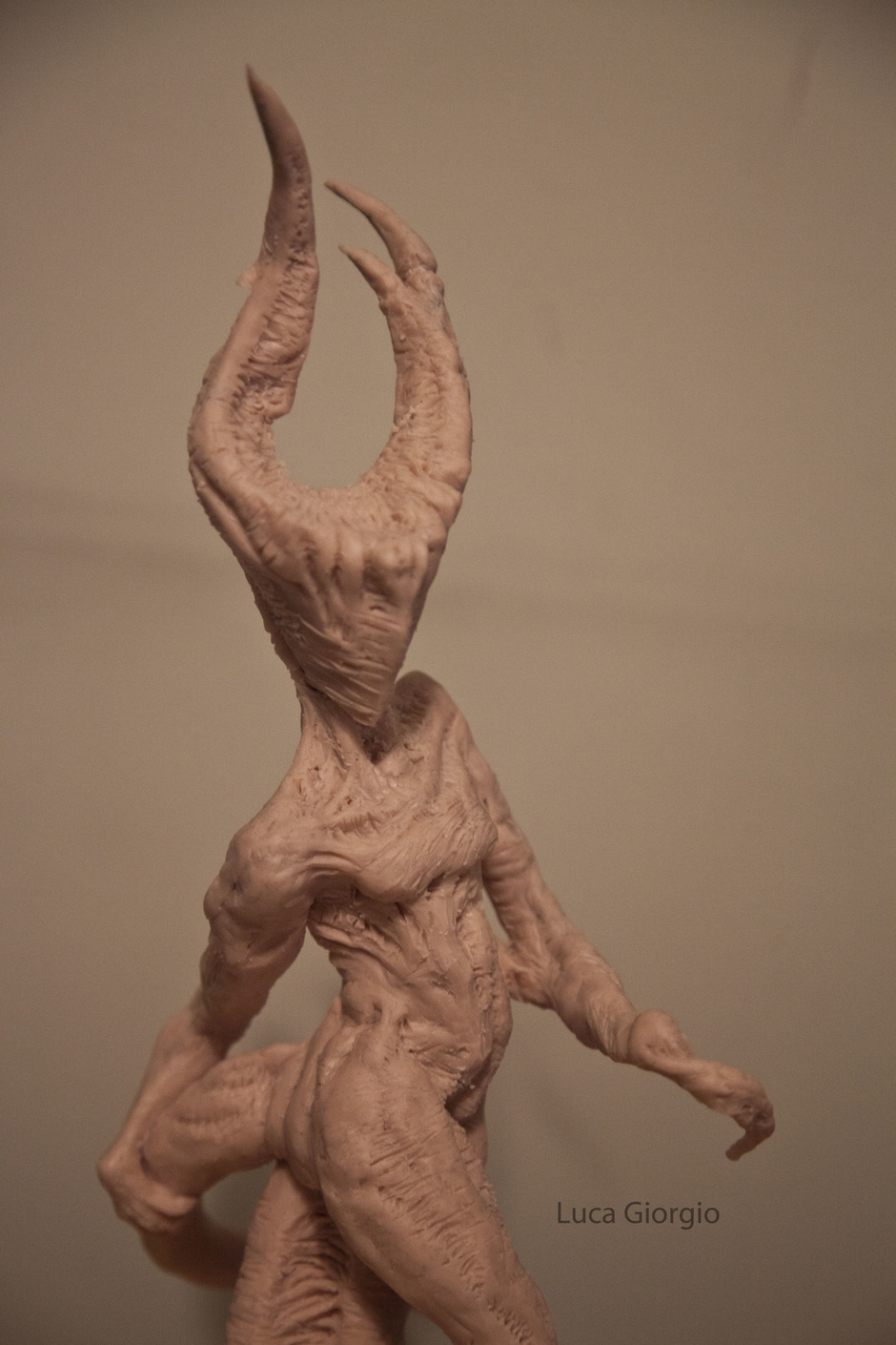 Sinuous - Clay Sculpture
