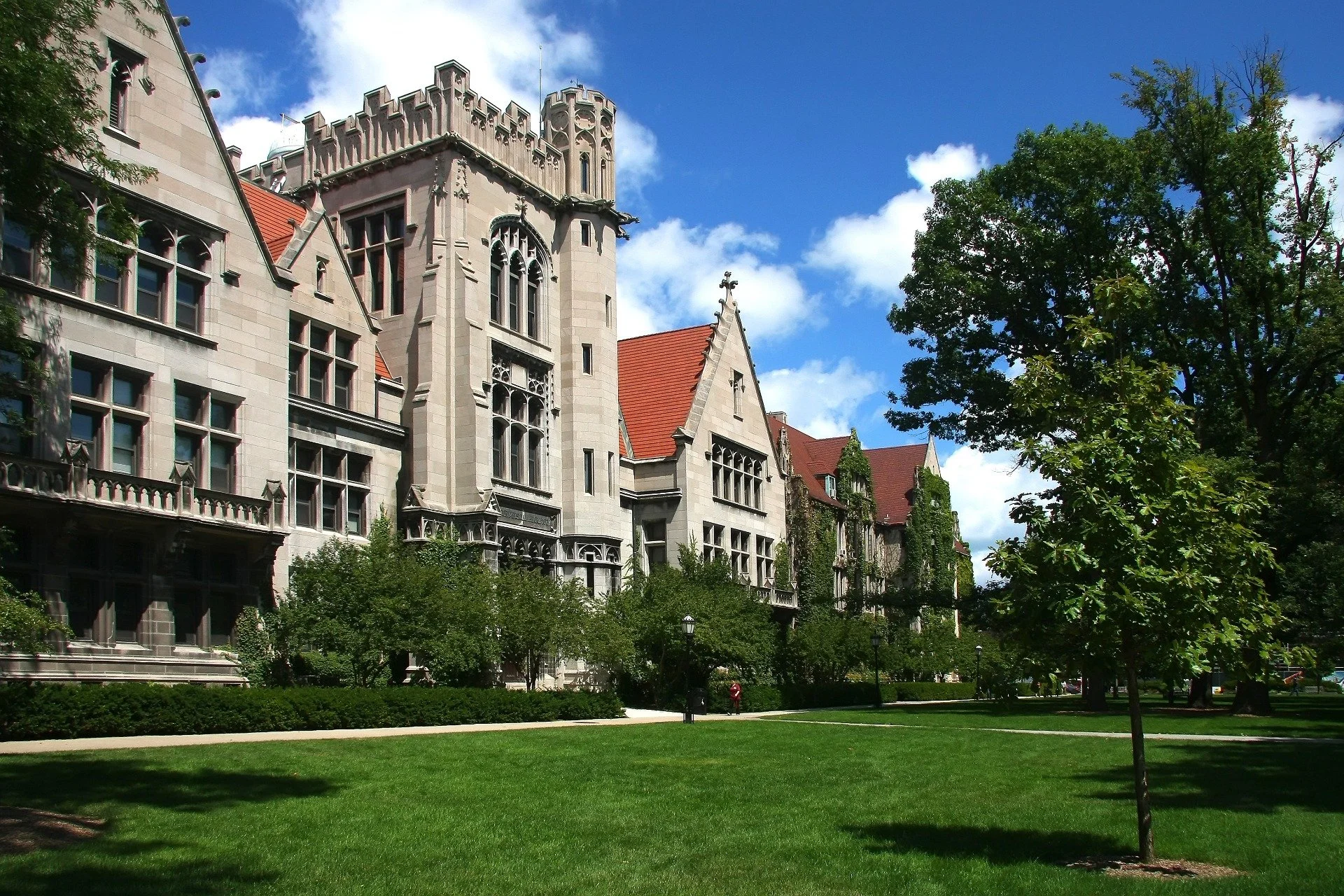 University of Chicago (1).jpg