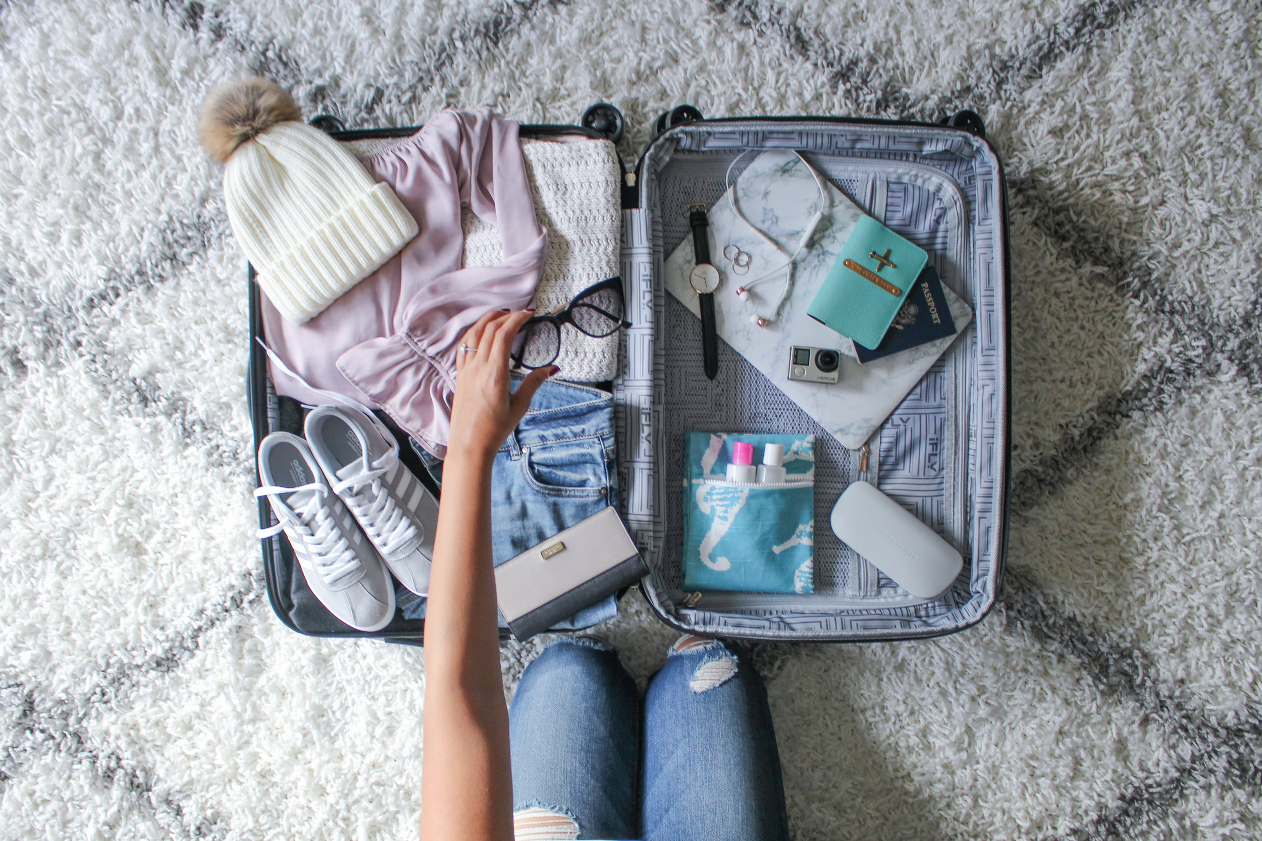 10 TIPS TO HELP YOU PACK LIKE A PRO — SUGAR & STAMPS