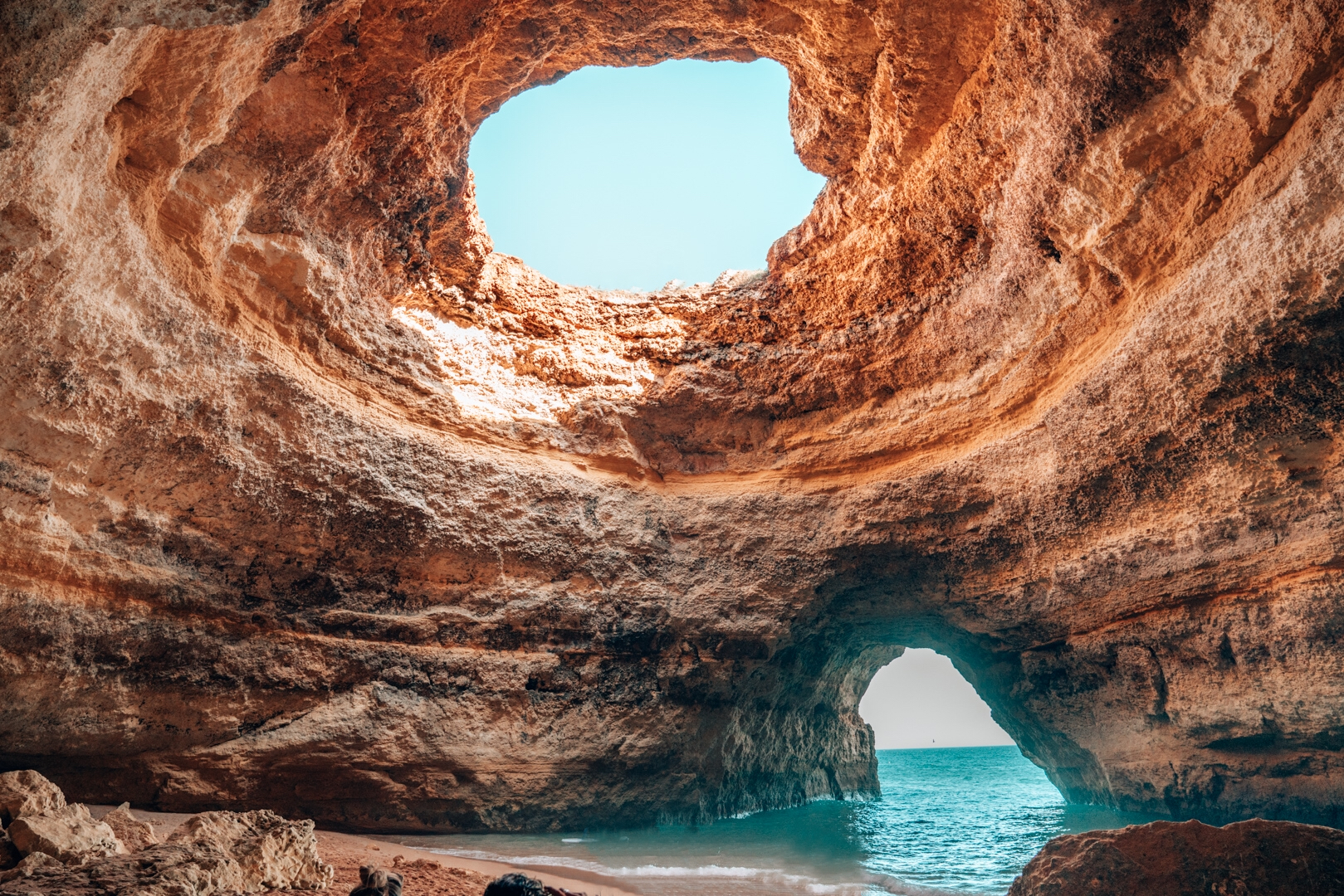 A QUICK TRAVEL GUIDE TO LAGOS, PORTUGAL — SUGAR & STAMPS