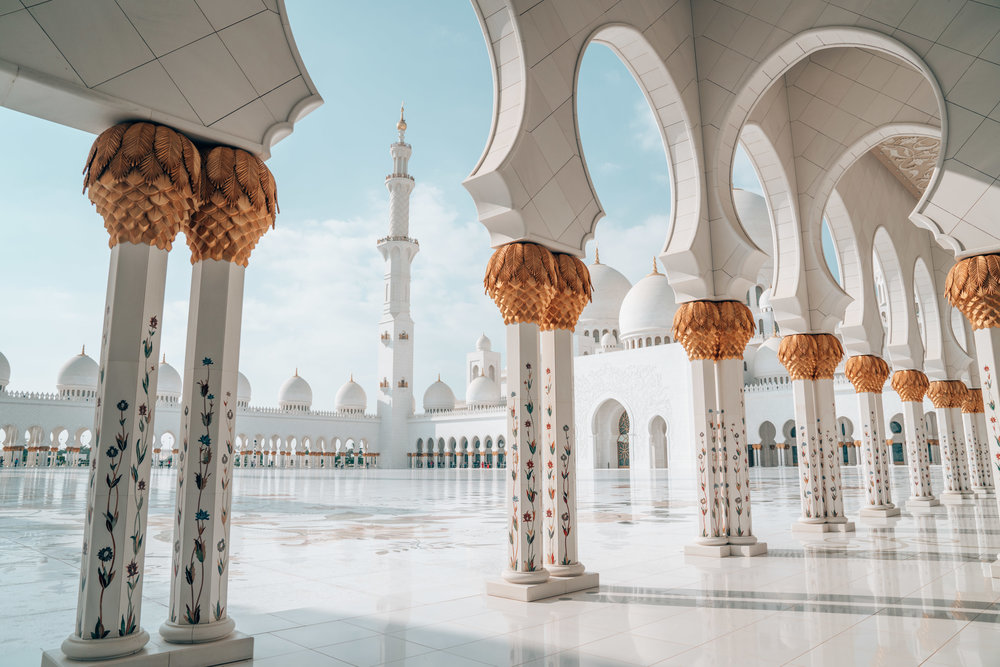 10 THINGS YOU NEED TO KNOW BEFORE VISITING THE SHEIKH ZAYED MOSQUE IN ABU  DHABI — SUGAR & STAMPS