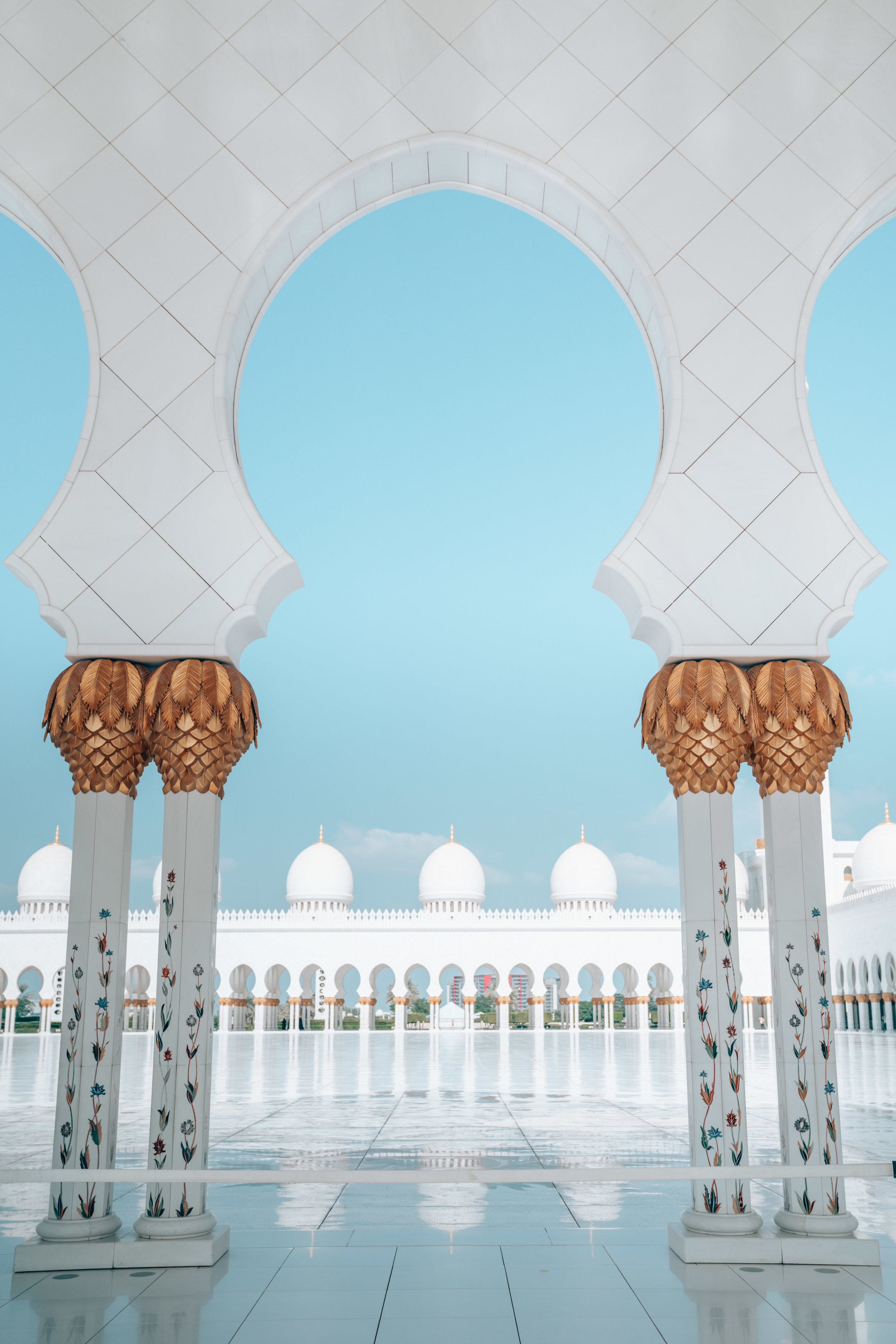 sheikh zayed grand mosque abu dhabi shem-4.jpg