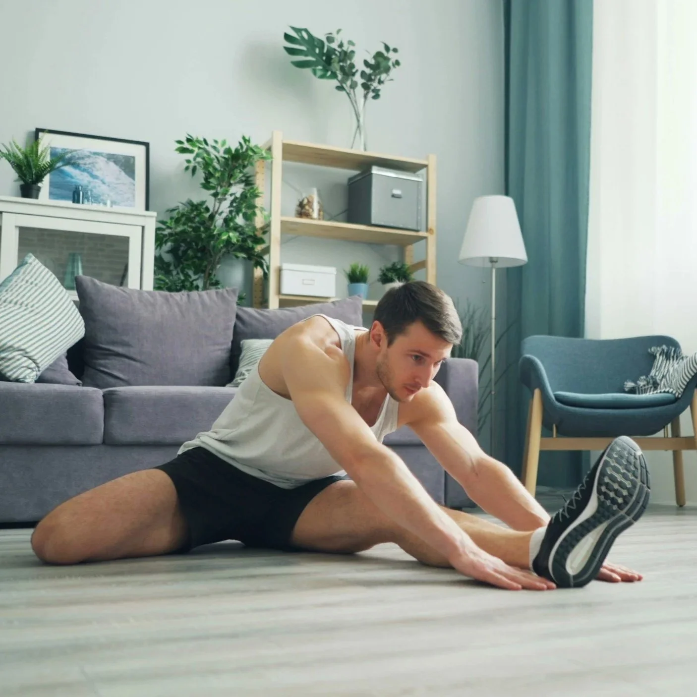 Mobile personal trainer providing a one-to-one fitness session at Imperial Wharf, SW6