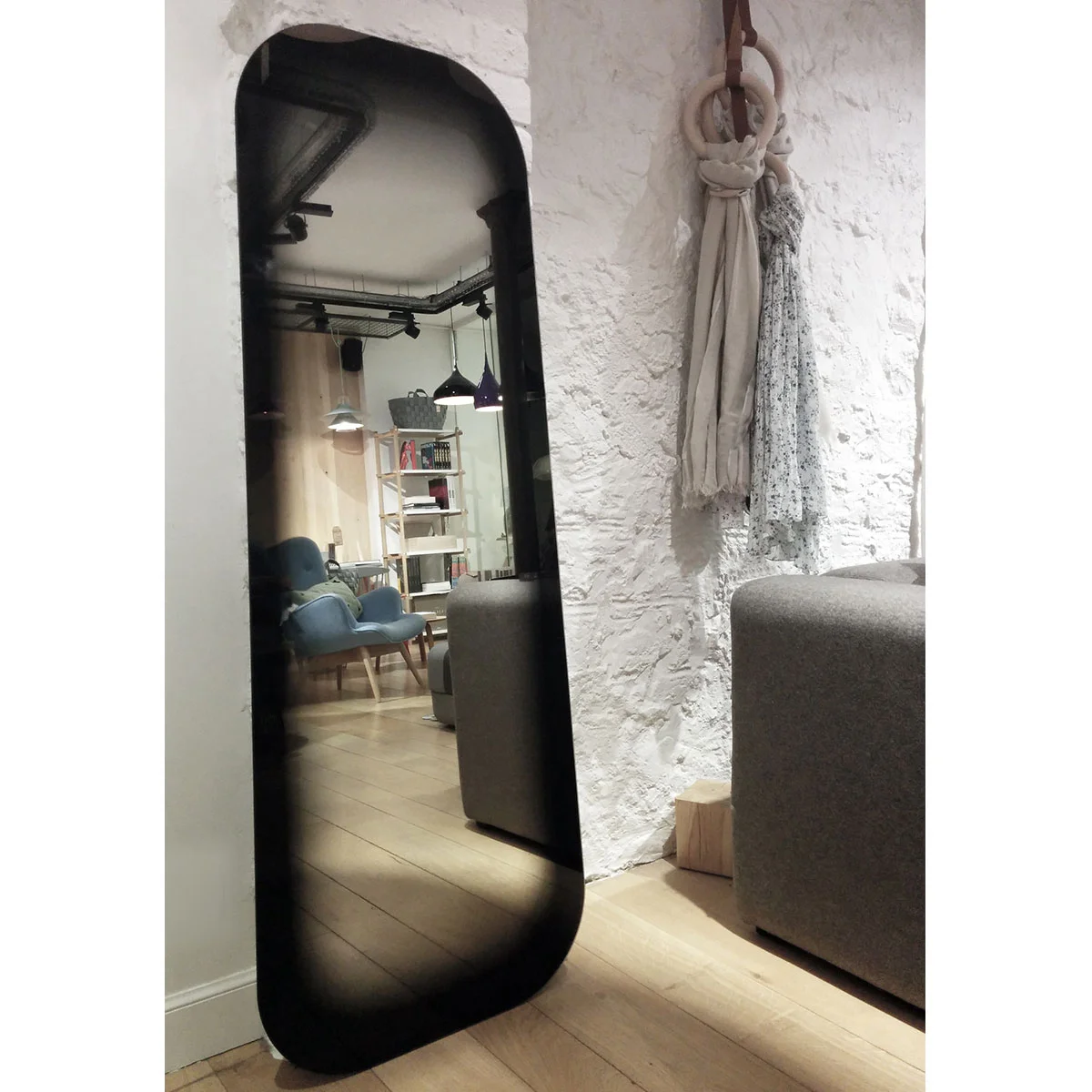 miroir-fading-noir-rectangulaire-enostudio-design-1.jpg