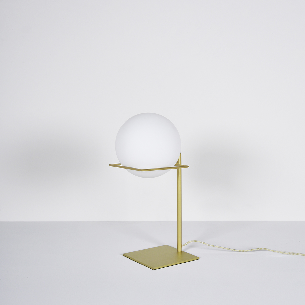 GIN table lamp 3-4 ENOstudio.jpg