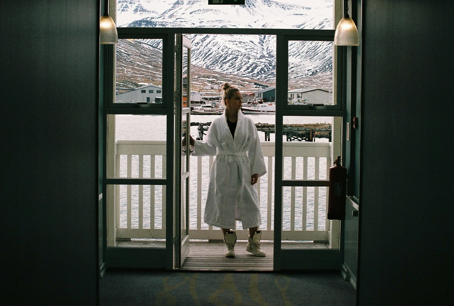 As a lover of all spa related "activities" I loved their spa area in the harbour itself, zoning out in the hot pool surrounded my mountains listening to the sound of the sea. Robe: Hotel Siglo | Sneakers: Rick Owens