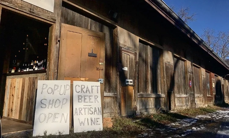 Craft beer and artisanal wine pop-up shop on Saturday 9 & 16