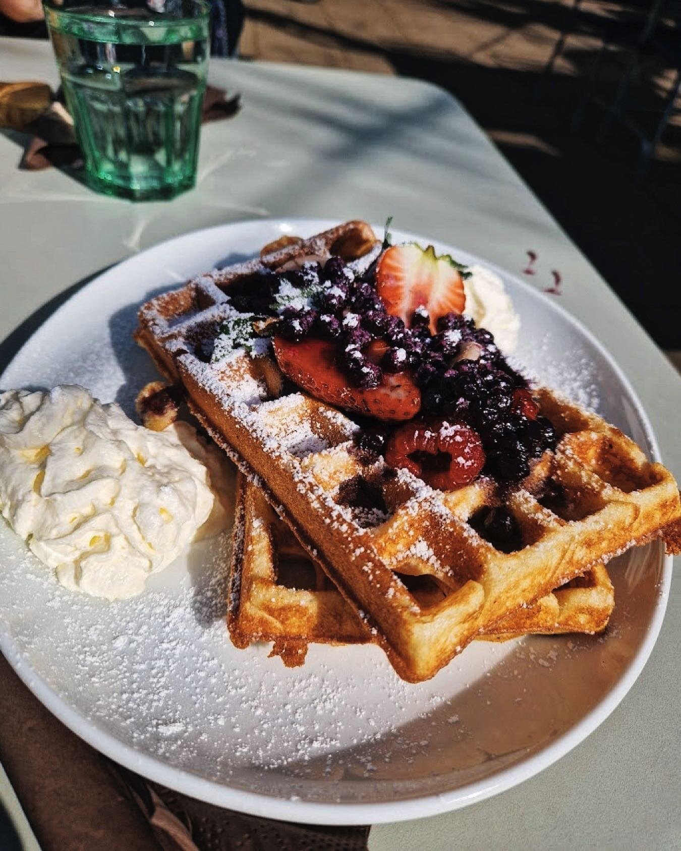 Invite your friends for brunch at Fork &amp; Bottle! Tomorrow we serve brunch from 10:00-2pm! Make sure you book your table for Easter brunch at Fork! We will be serving amazing food the whole Easter weekend (from saturday to monday)
.
.
.
.
#brunch 