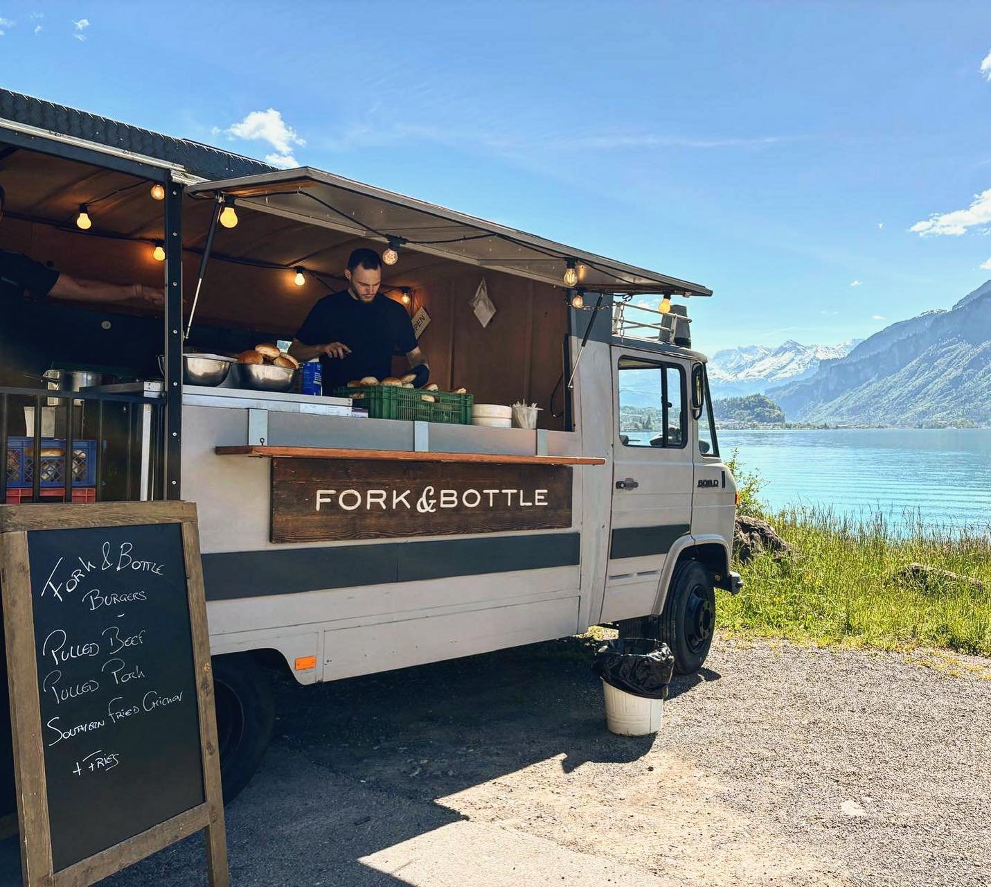 Perfect day for an amazing Fork &amp; Bottle food truck food! 🙃🙃🙃
For any occasion, our food truck will add a unique and memorable touch to your event.  Our mobile kitchen opens up the options of where you can host your event,  without compromisin