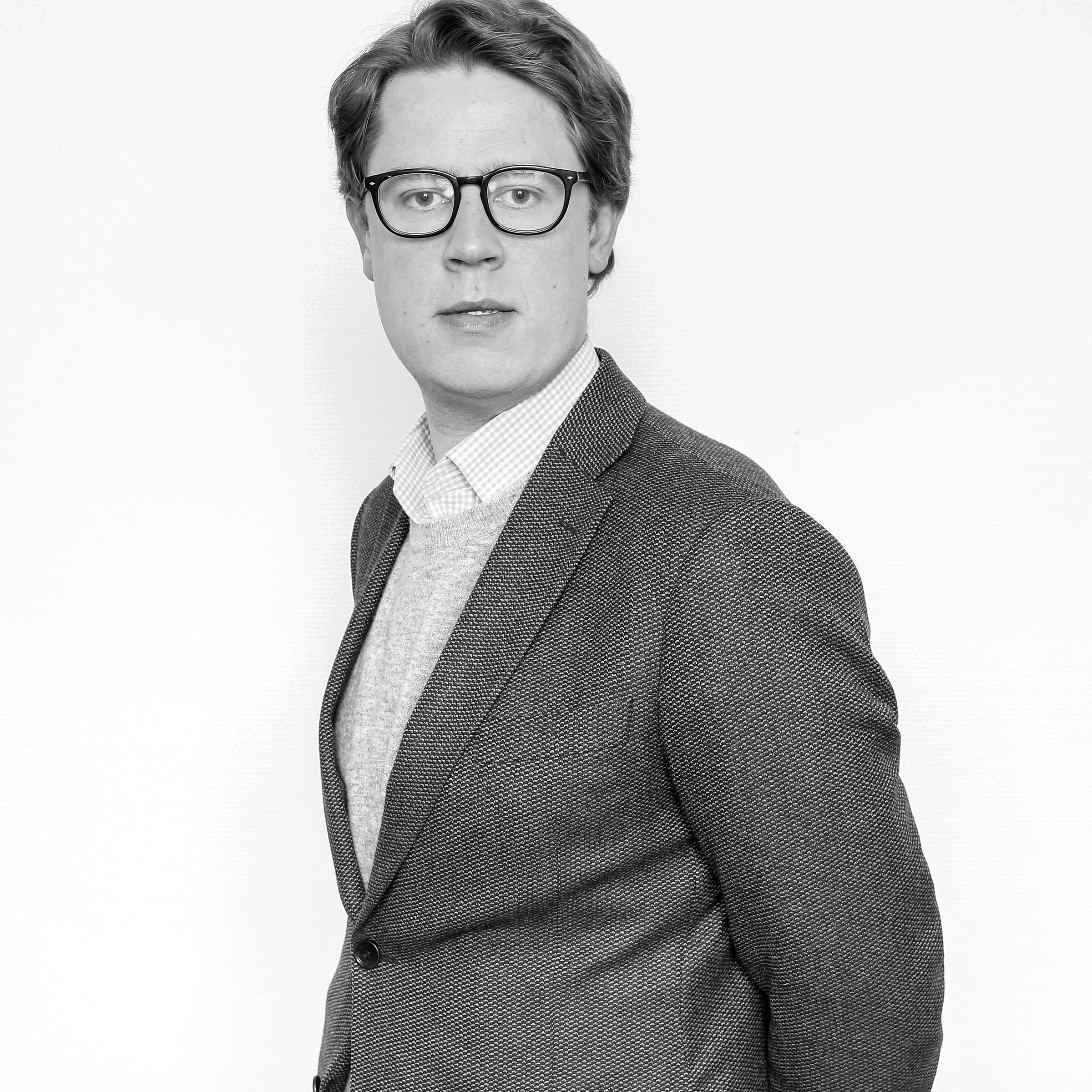 Nicolai Strøm-Olsen er forfatter og redaktør. Han har skrevet biografien Hans Gude - En kunstnerreise (2015), samt vært medforfatter av bøkene Bykamp - hvorfor noen byer lykkes og andre taper (2014) og Konkurransekraft - Gründerne som endrer Europa (2016). Som en av stifterne av magasinet KUNSTforum har Nicolai skrevet reportasjen om kunst og byutvikling i Europa. 