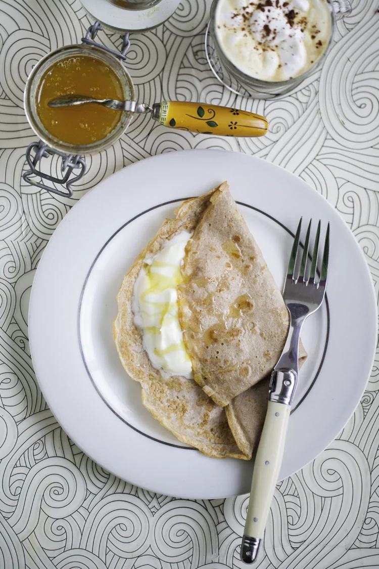 HEMSLEYHEMSLEY_Chestnut Pancake_Vogue.jpg
