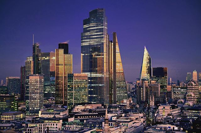 From the West this time.
22 Bishopsgate dominating the skyline.
#londonarchitecture #londonskyscrapers #22bishopsgate #modernarchitecture #nikon #nikonphotography #nikonphotographer #architecturalphotography #London#london🇬🇧 #london_city_photo #lon