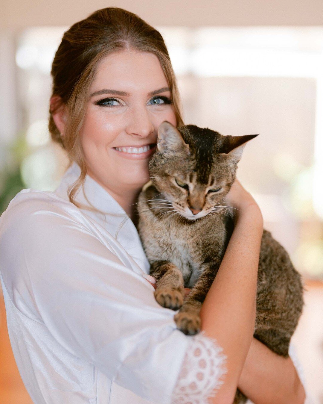 Make sure to take a photo with your furbaby on your special day!
.
.
.
.

#melbournewedding #junebugweddings #bridetobe #bride #wedding #weddingphotography #weddinginspiration #weddinginspo #makeup #bridal #weddingideas #bridalmakeup #weddingstyle #l