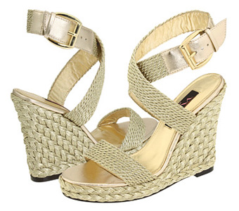 OR a bit more casual - great for a beach wedding!