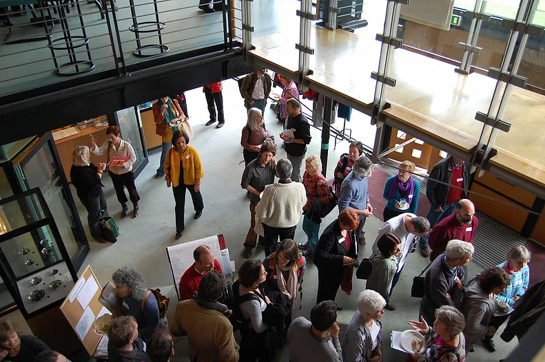 LOW CARBON COMMUNITY