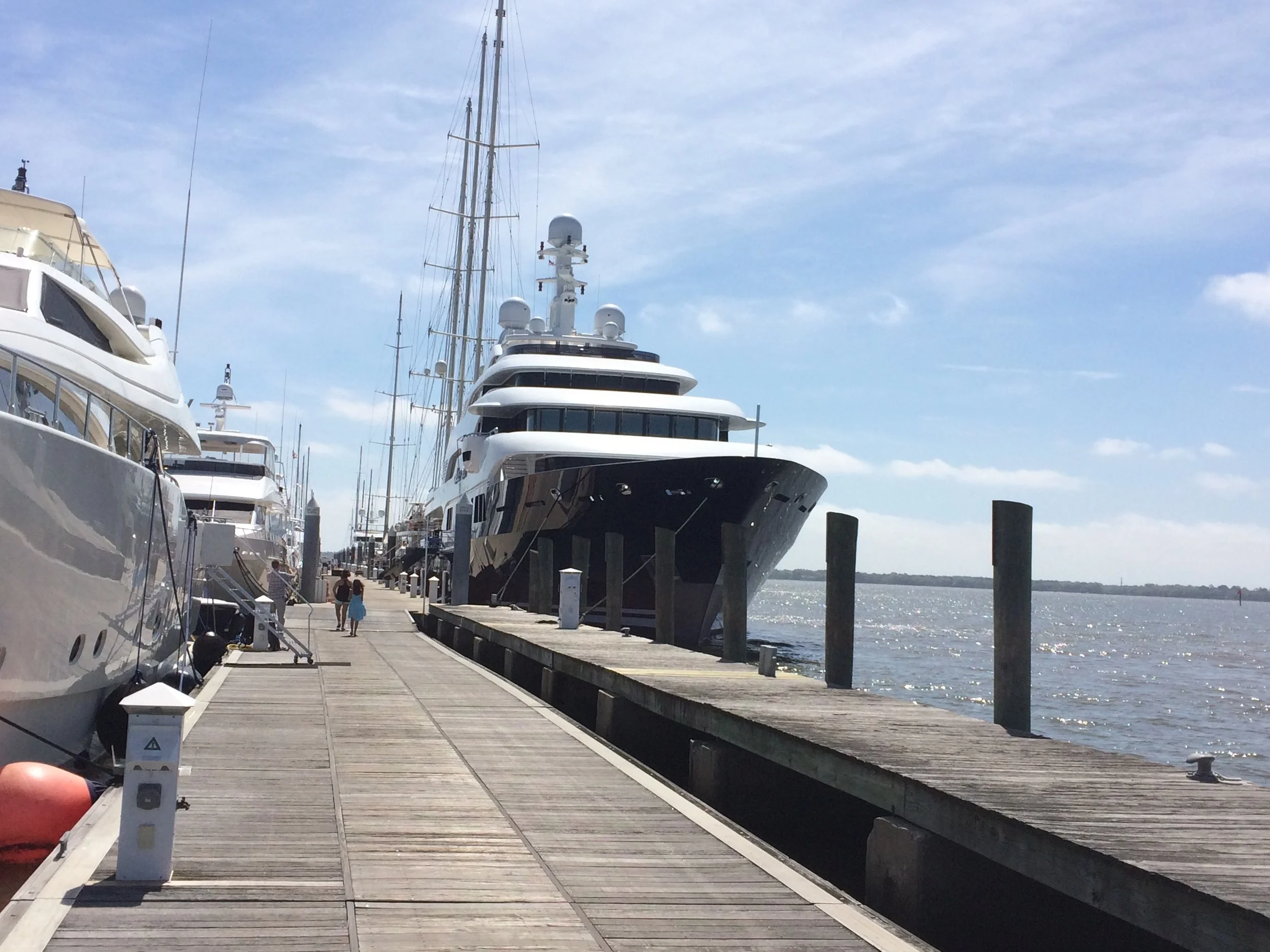 Looking down the length of the MegaDock at Charleston City Marina (Photo: Scott Meister/SCDNR)