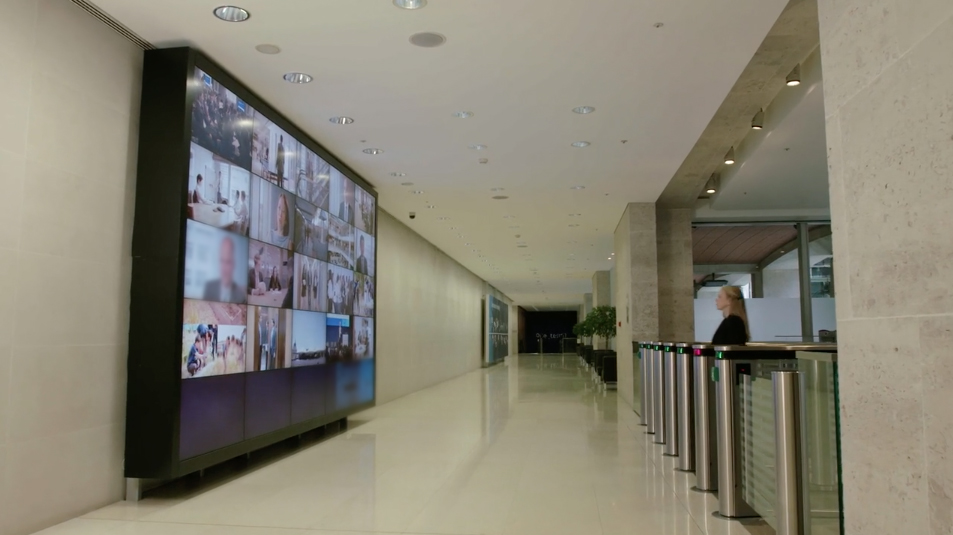 More and more corporate office buildings are equipped with resources that display moving image content to hundreds of emplo yees daily. 