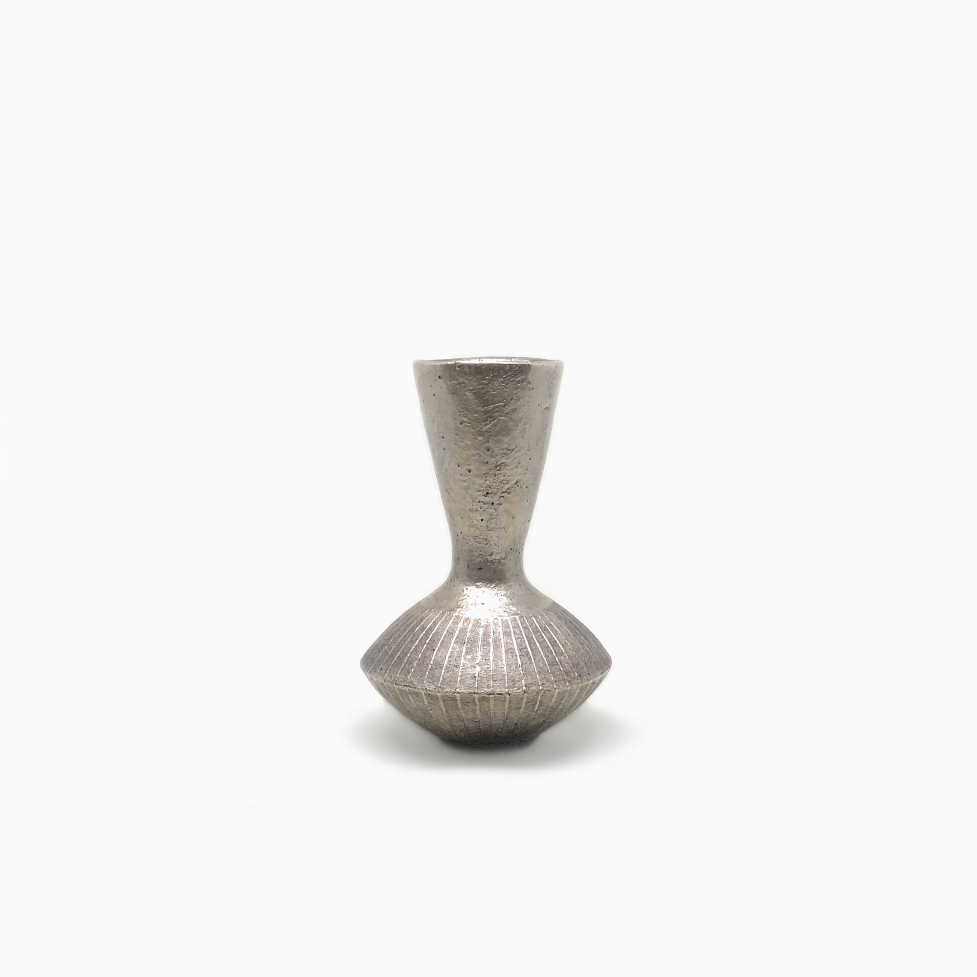 silver+vase.png
