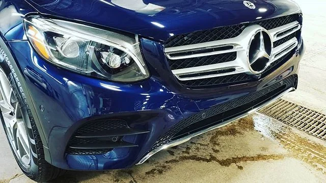 Journée de livraison,
2019 Mercedes-Benz GLC350e
Merci de votre confiance M. Jean🤗
Nos clients reçoivent le meilleur service car cela n'est pas négociable 🤜🏻😎 #courtagevotreami #mercedesbenz #GLC350e #mtl #laval #montreallatino #mtldailypromotions #mtlnouvelles #mtlstop #mtlblog #classeaffaires #plugin #vehiculebranchable #voiturehybride Québec #canada