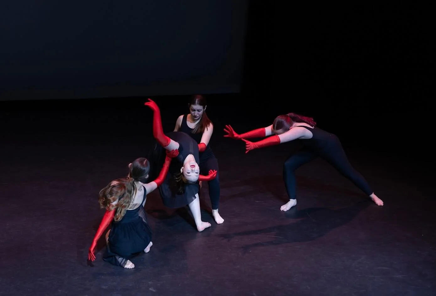 Fantastic job to Diversiform Dance Project Youth Company yesterday at the Collage Concert!

Photo by John Sobczak 

@diversiform_dance_project #collageconcert #danceconcert
