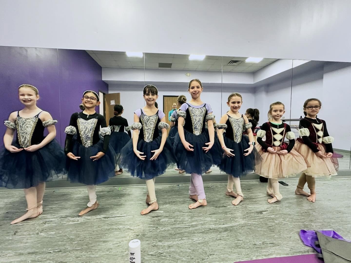 Beautiful ballet costumes! These dancers are in our Swan Lake production. 🦢🩰

#2ndstreetdance #swanlake #ballerinas