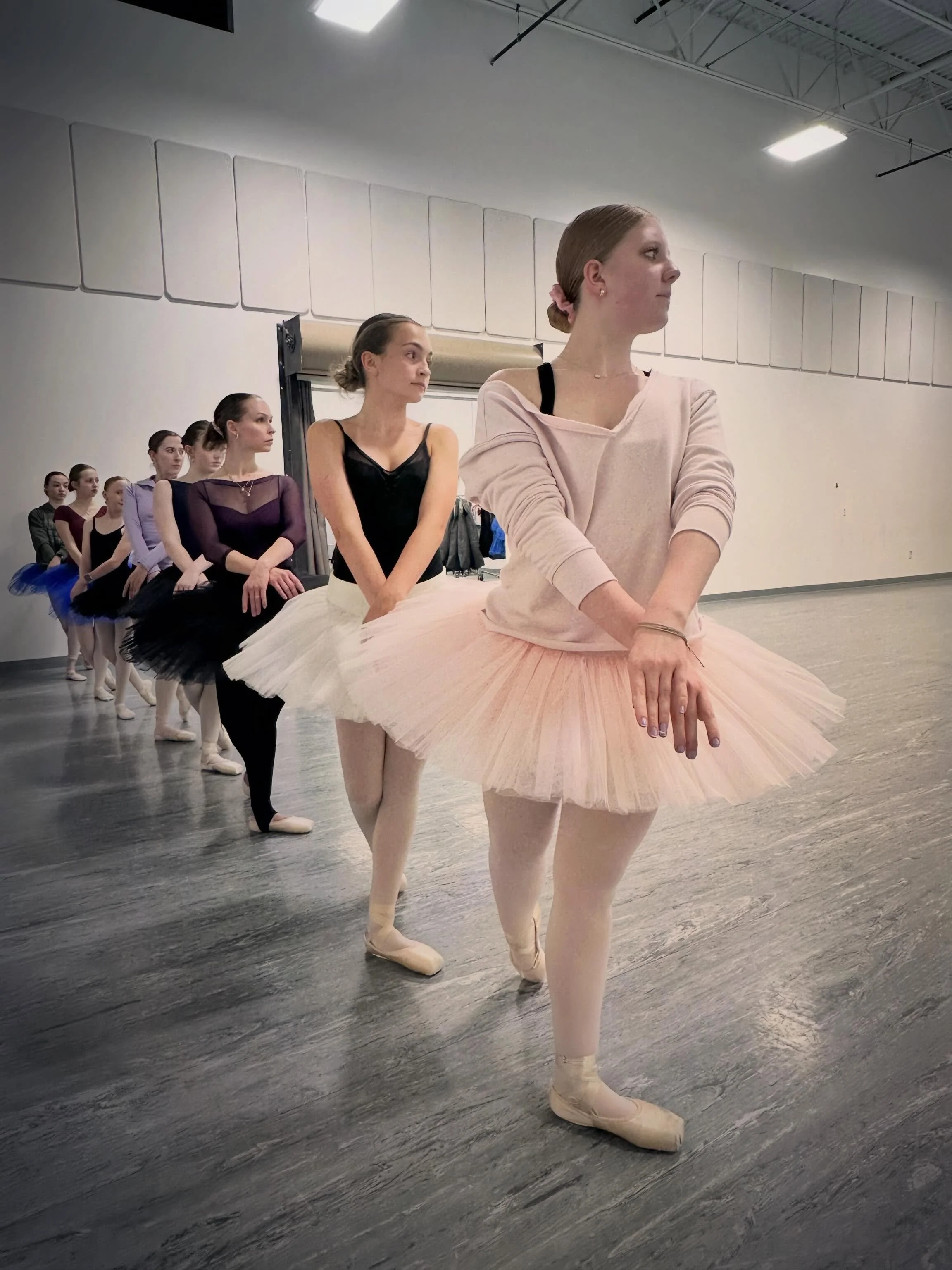 🦢🩰Have you gotten your tickets to Swan Lake yet?! Saturday, May 16th at 6:30pm at Troy Athens High School! Tickets available at:
https://29246.danceticketing.com/

#2ndstreetdance #swanlake #swanlakeballet #ballet #balletdancers