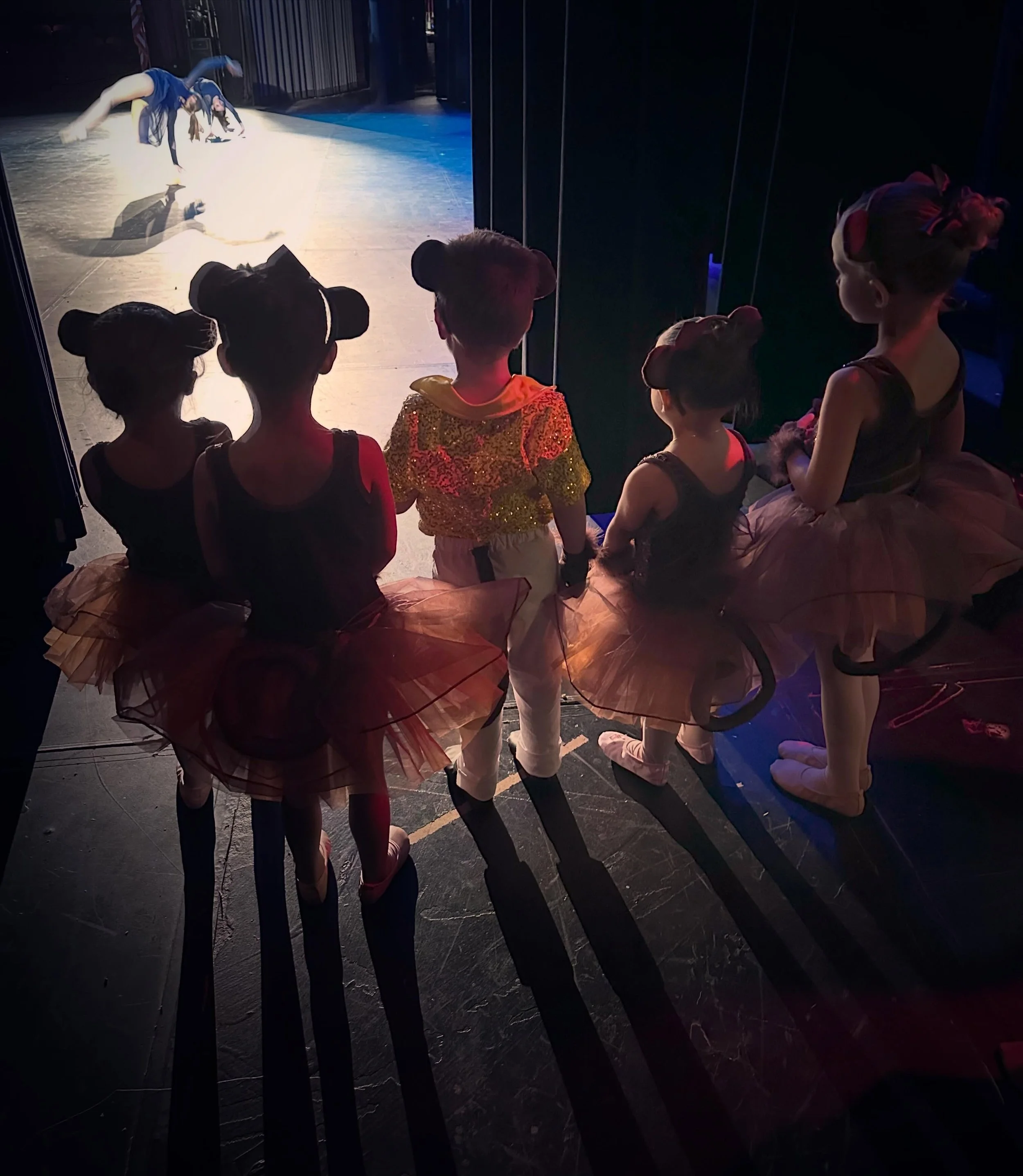Happy Recital Day! We can&rsquo;t wait to see our dancers perform in shows 1 and 2 today! Tickets available at the door! 

#2ndstreetdance #recital #dancerecital #showday