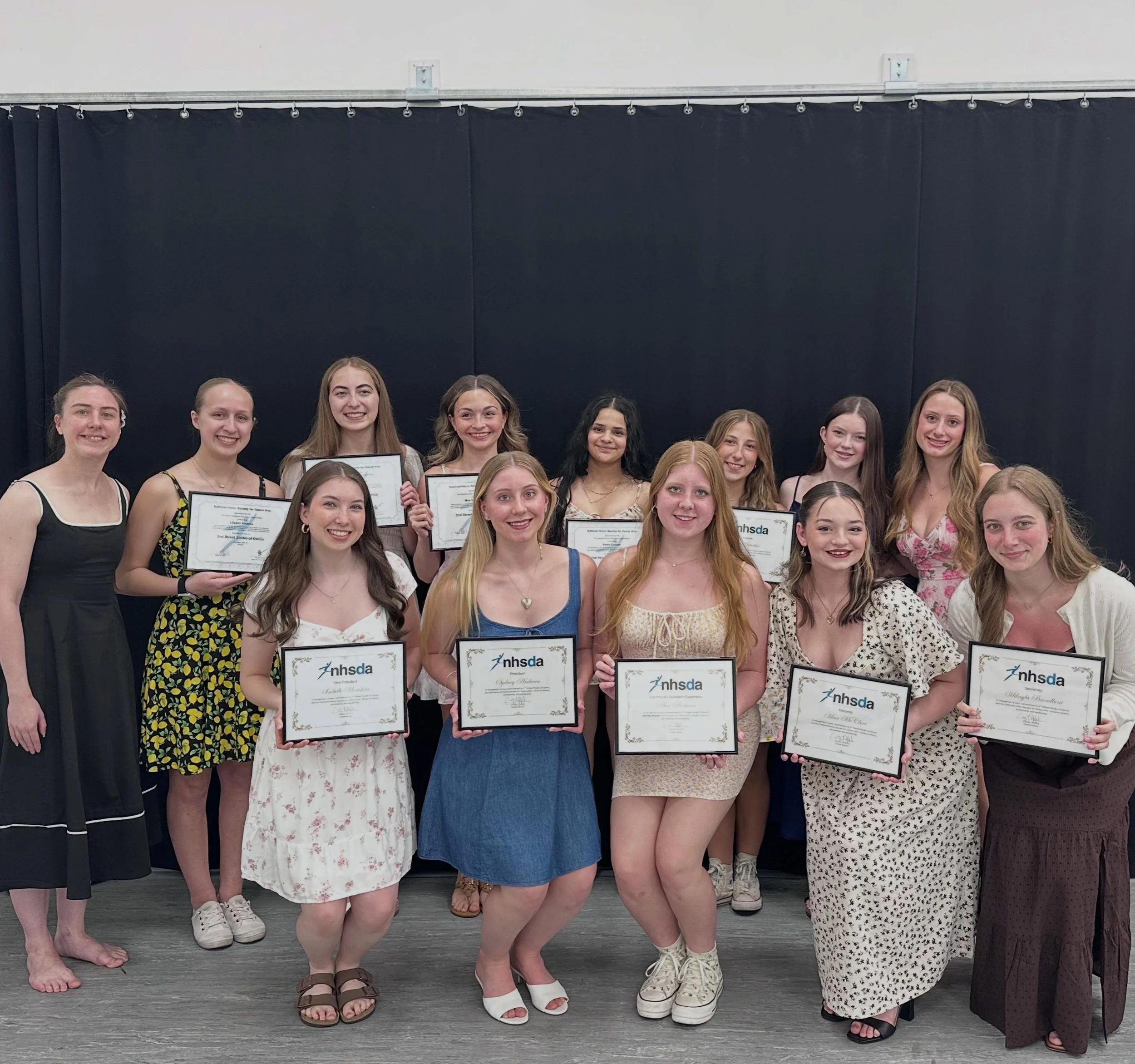 Proud of all of our new National Honors Society for Dance Arts inductees, officers, and graduating seniors for excellence in both dance and academics! 🌟🎓

@nhsda.dance @2ndstreetdance_nhsda