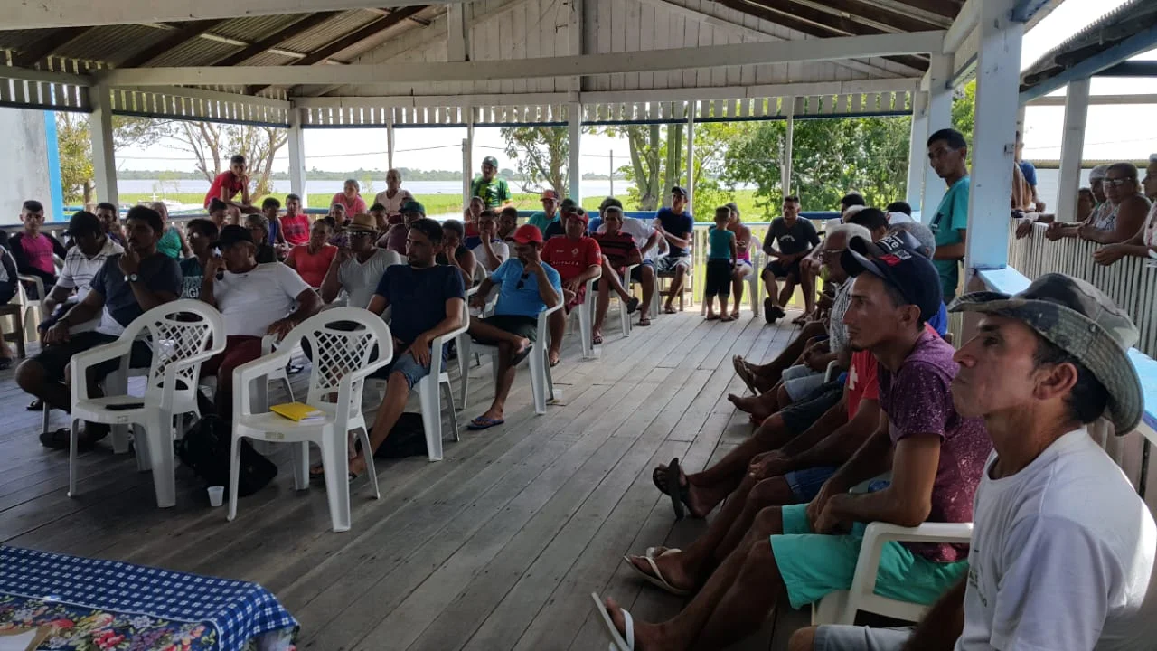 Moradores de Água Preta discutem conflitos de pesca na comunidade
