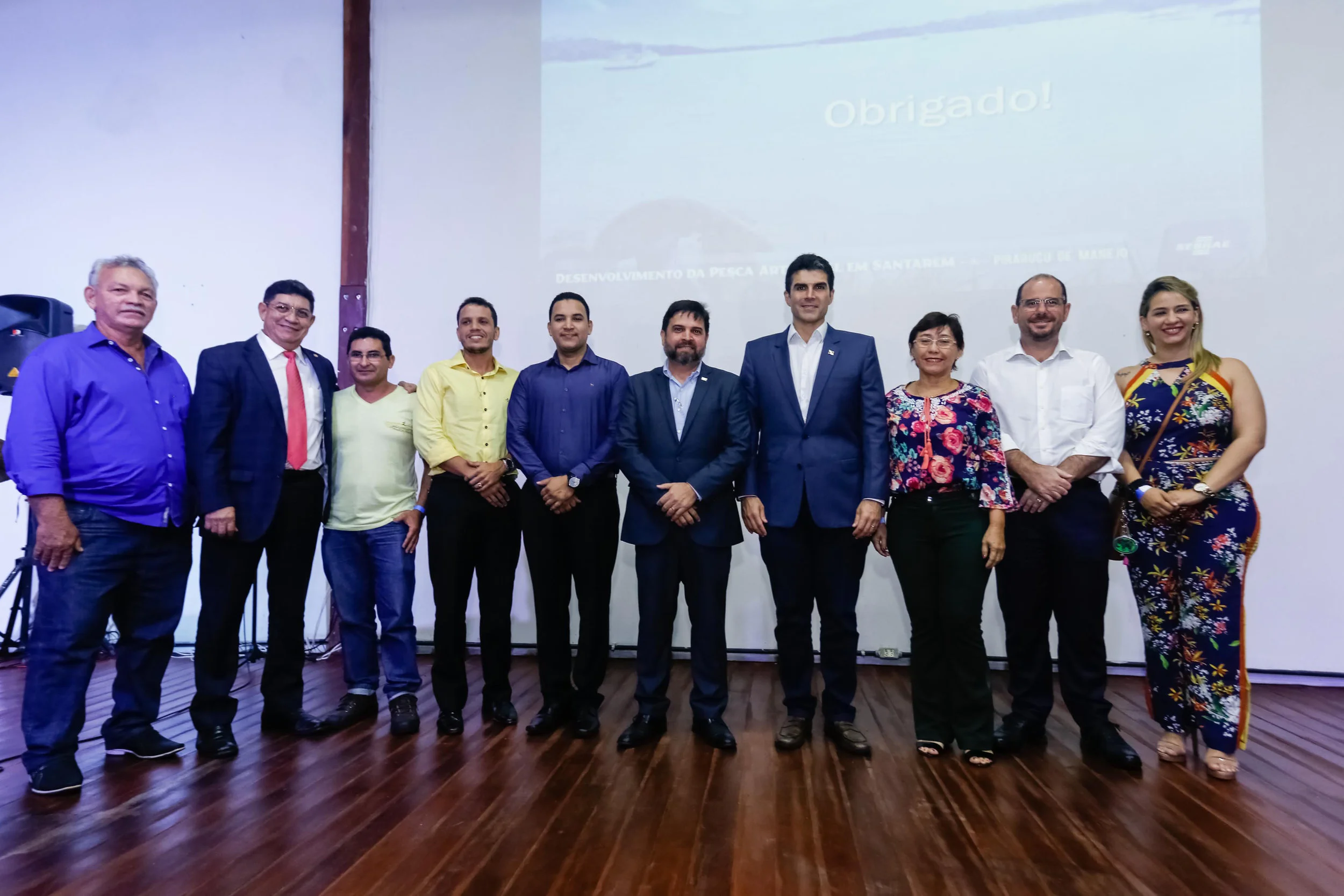 Projeto Pirarucu Manejado é apresentado pelo Sebrae ao governo. Intenção é atrair turista e dinamizar economia da Várzea