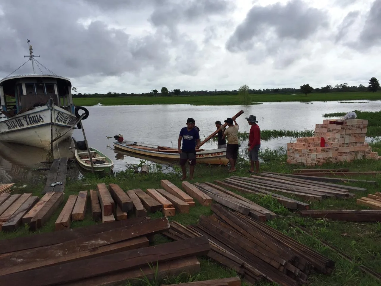 Iniciam construções de sistemas em Costa do Aritapera