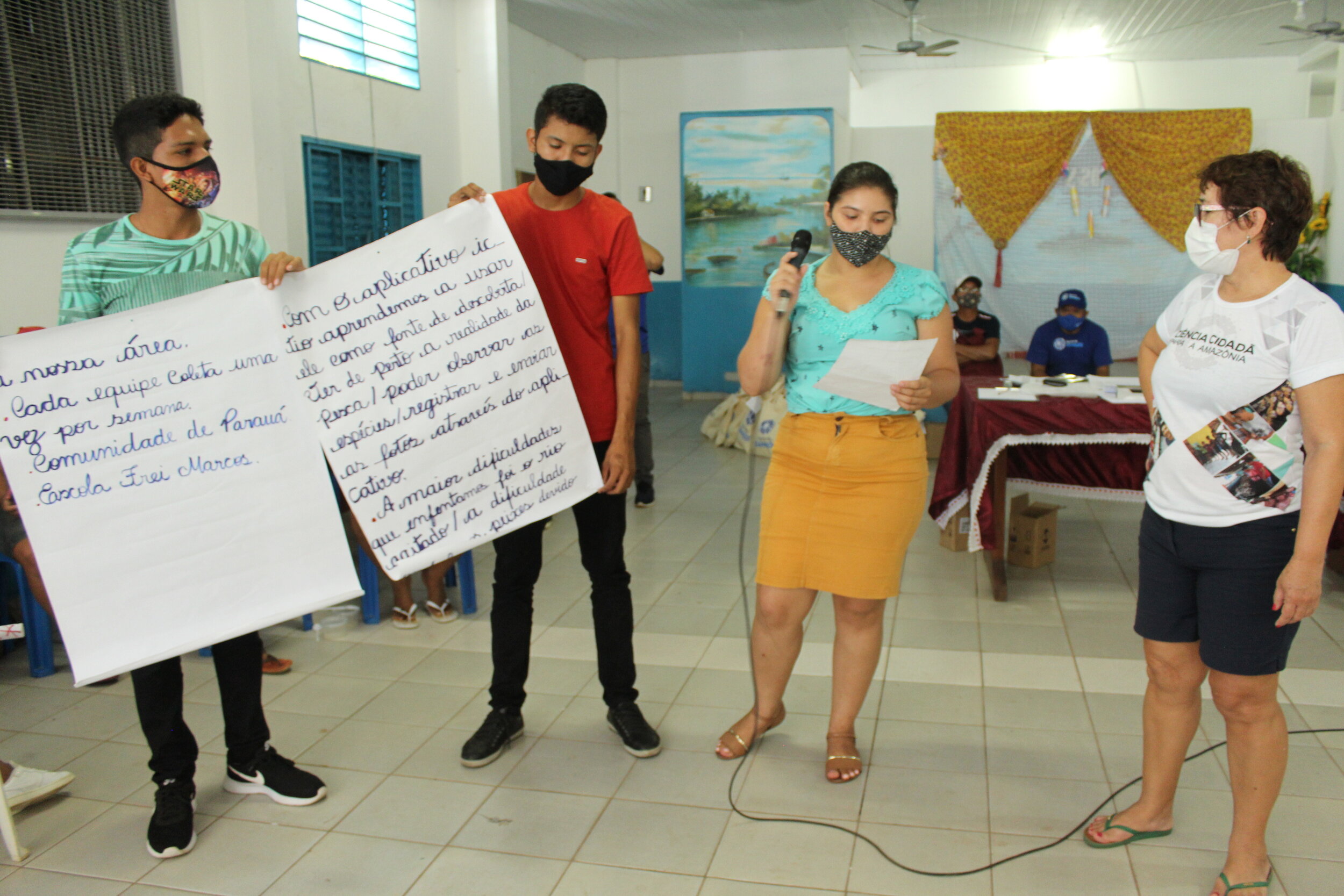 Estudantes participam de encontro de ciência cidadã para avaliação dos três meses de uso do app ictio