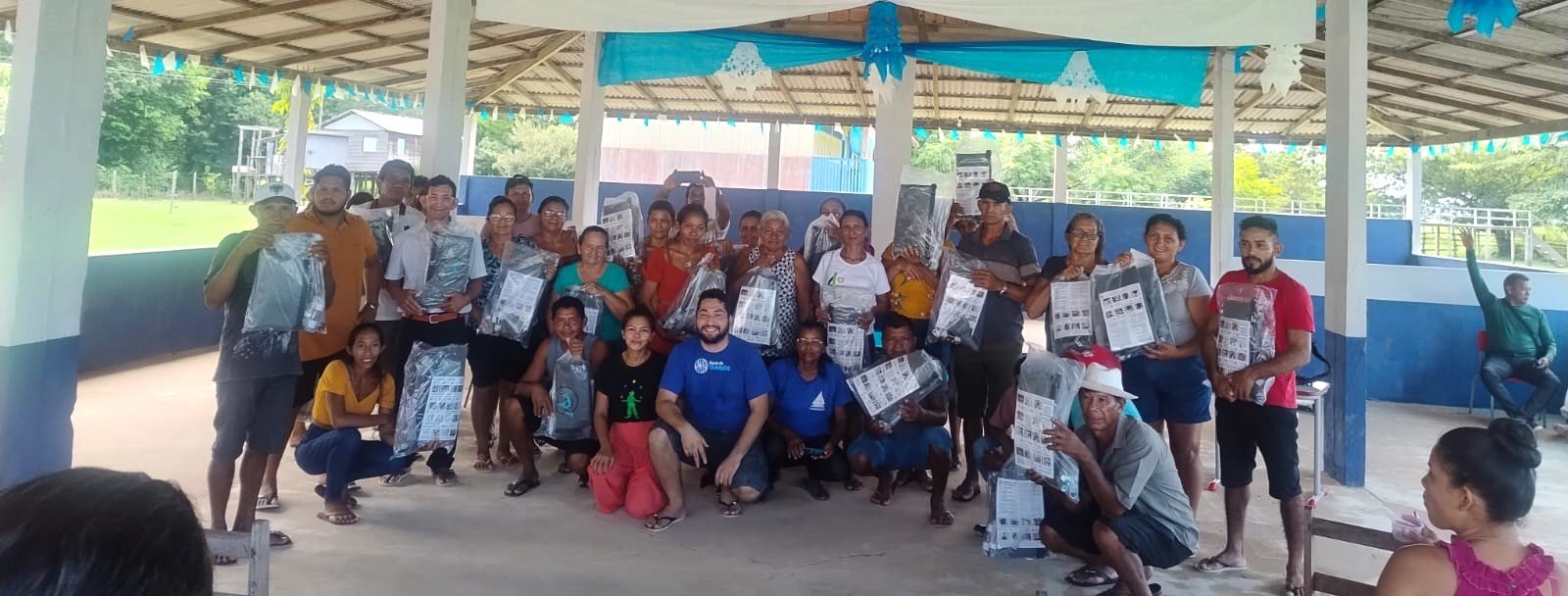 Mochilas filtradoras auxiliam purificação da água na região do Arapixuna