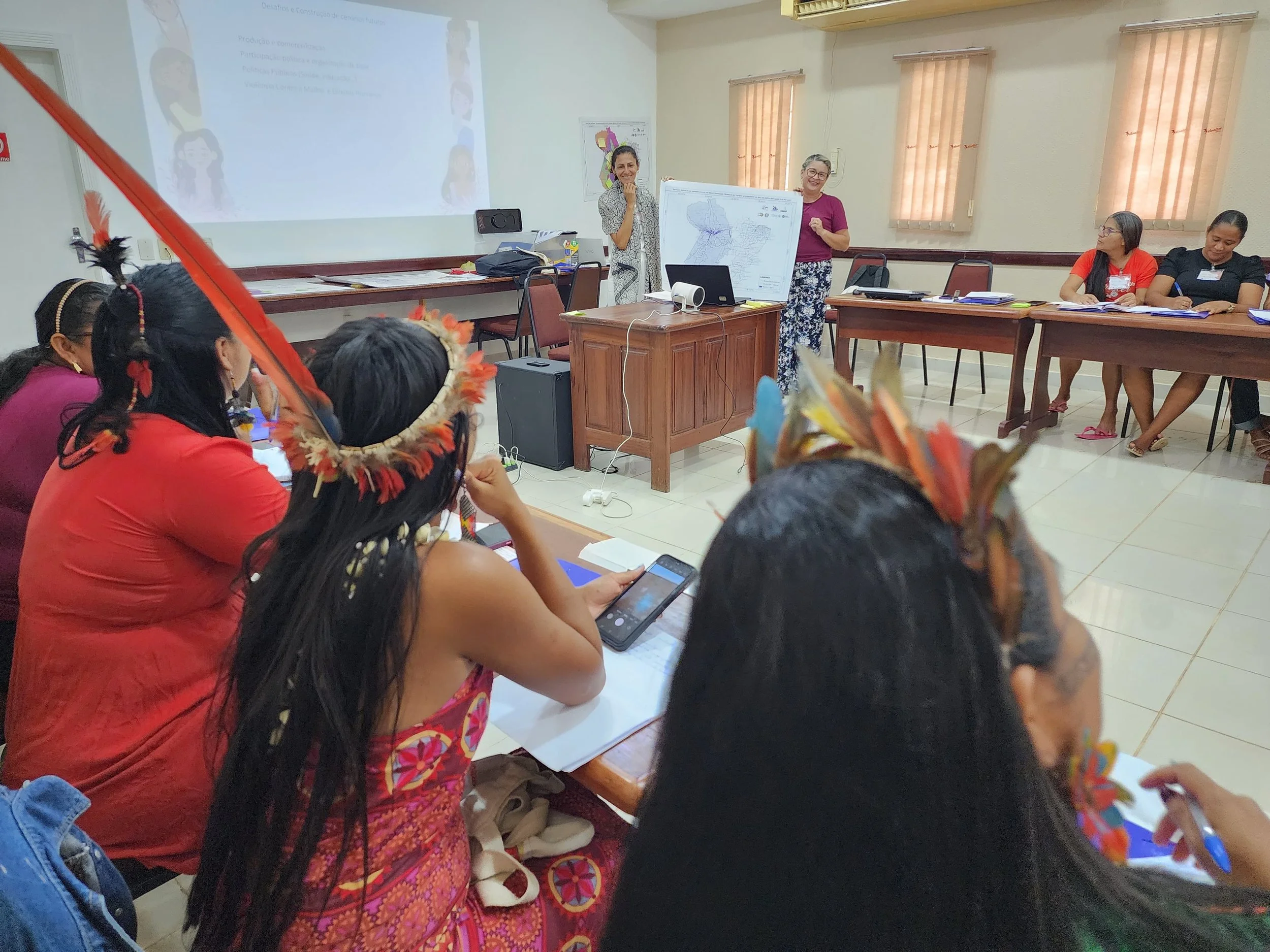 Curso forma multiplicadoras em gênero e discute protagonismo na luta em defesa das Águas e da Floresta