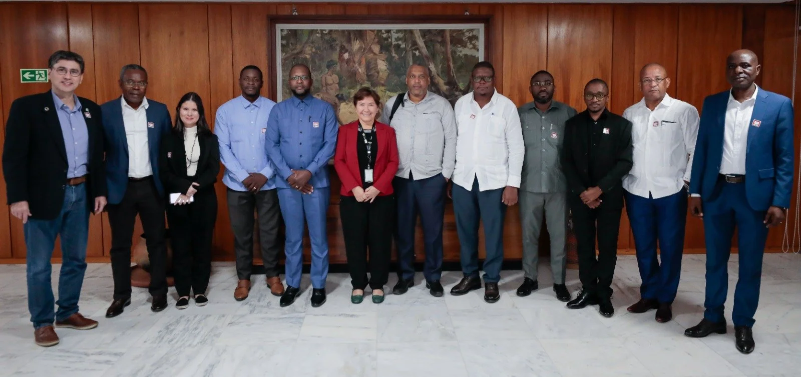 Comitiva do governo de Angola conhece experiência da pesca artesanal no Brasil 