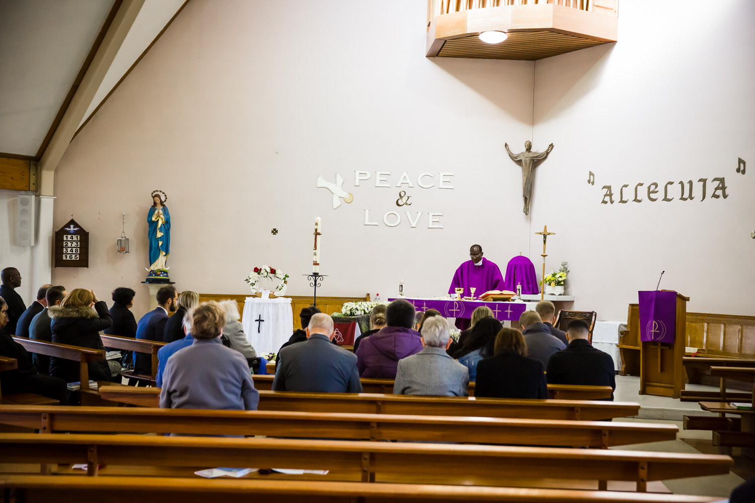  Gilroes Cemetery and Crematorium Funeral Photographer, Leicestershire 