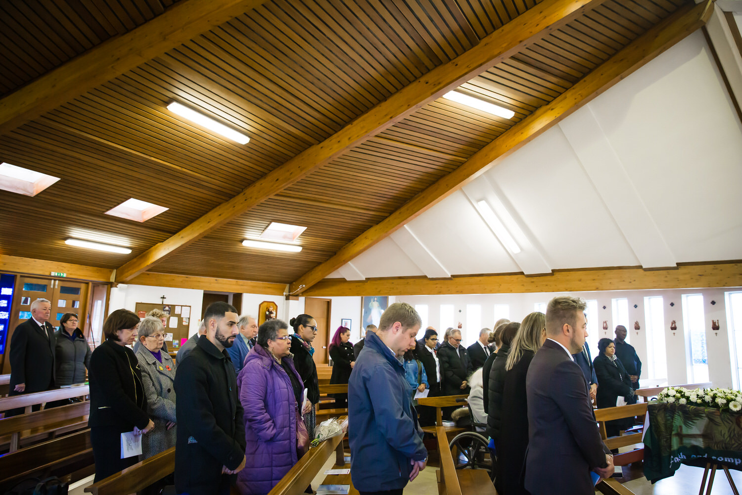  Gilroes Cemetery and Crematorium Funeral Photographer, Leicestershire 