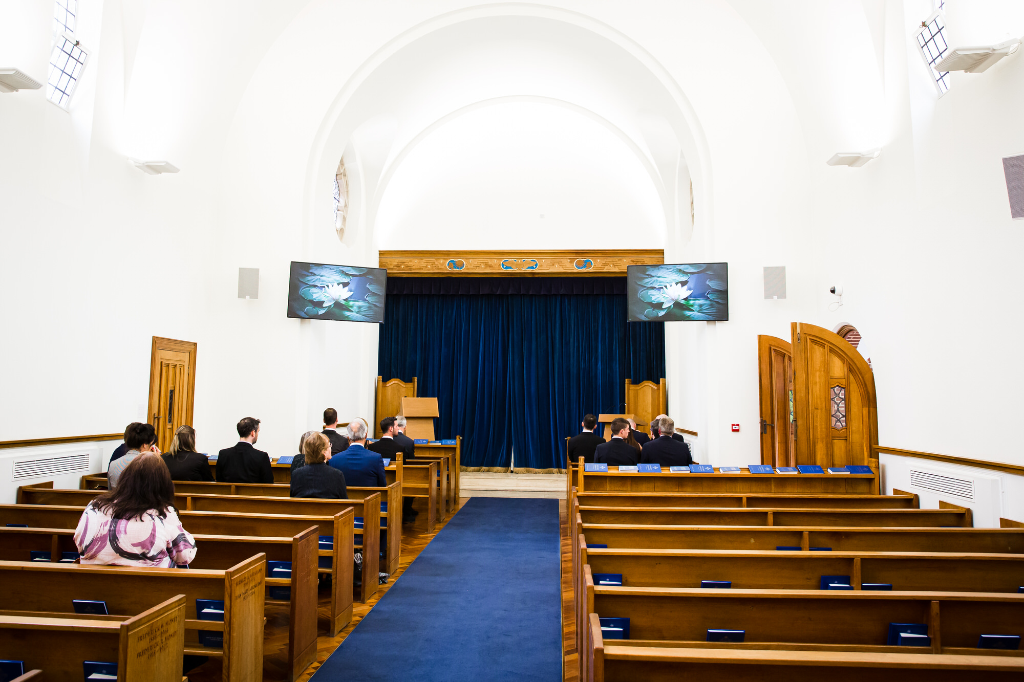 Funeral Photographer at South West Middlesex Crematorium