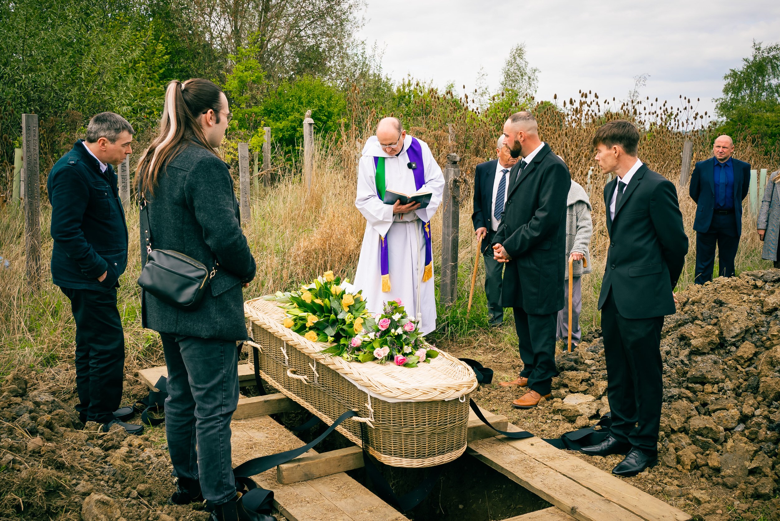 UK Funeral Streaming & Funeral Photographers