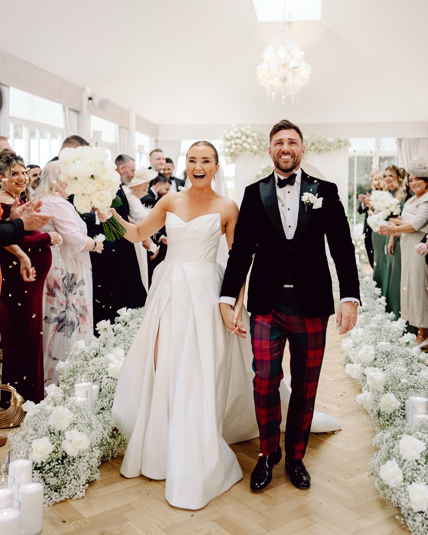 A little trip back to @carlowrie_castle, celebrating a special couple. 

Rebecca wore a @elysianbridal gown during the day and a stunning fitted @evalendel dress in the evening. Both outfits paired with @jimmychoo Jed wore @hackettlondon.

It was an 
