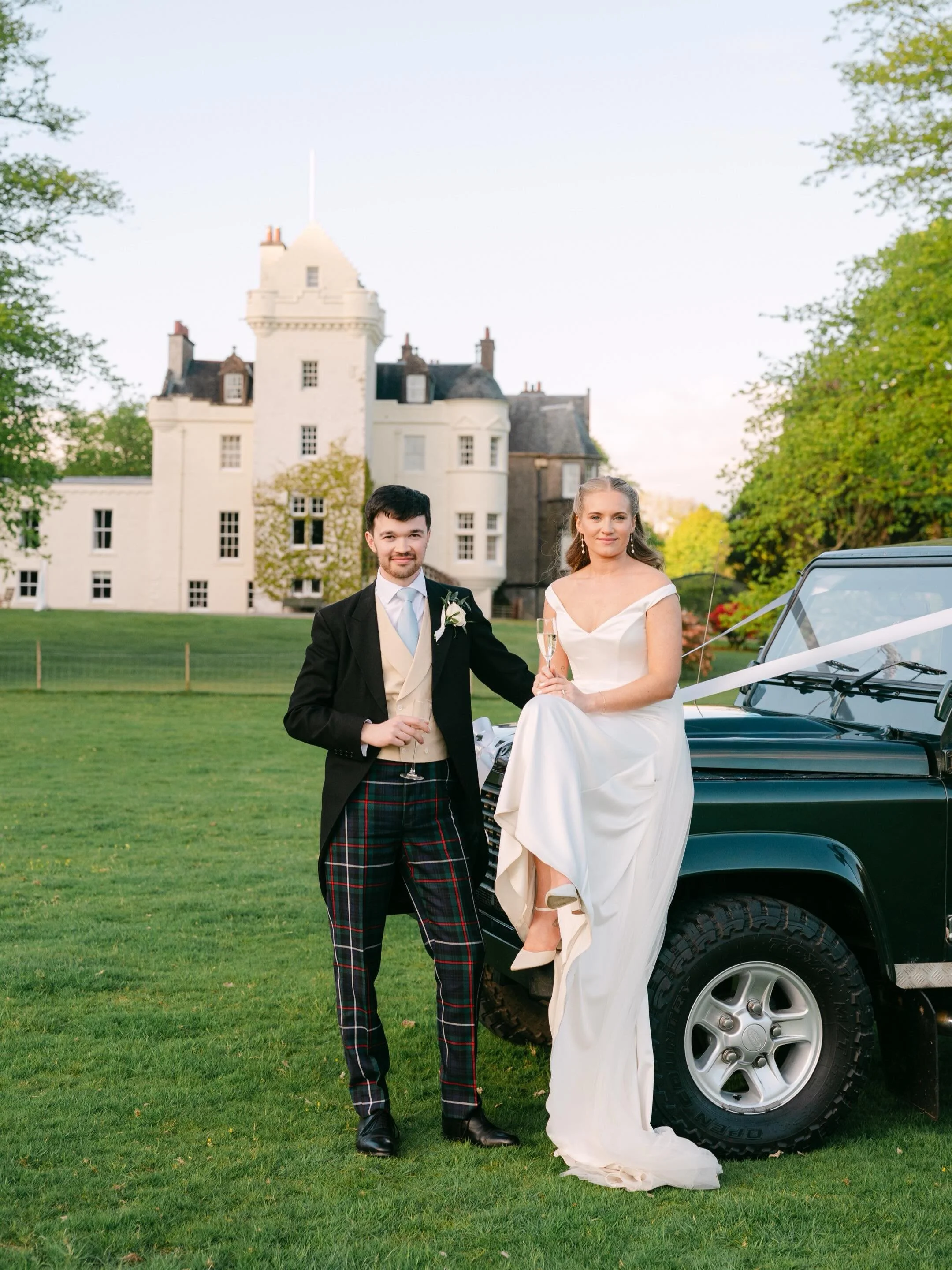 I&rsquo;m so thrilled to introduce Rachel and Matt who were recently married at the incredible Castle Lachlan in Loch Fyne. 

I was particularly honored to be a part of this wedding as I&rsquo;ve been a friend of Matt&lsquo;s family for decades. Capt